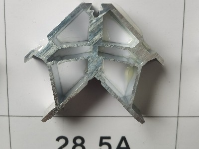 28.5高螺丝注胶角码