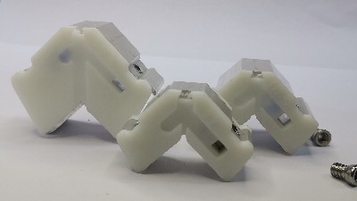 系统门窗注胶角码的厂家